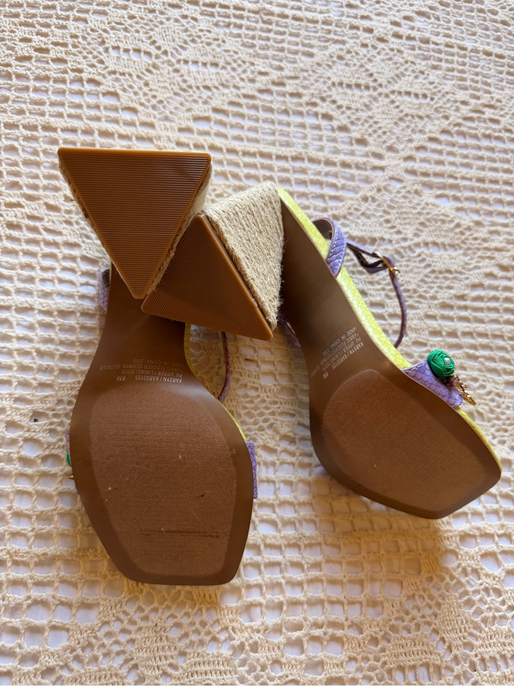 Betsey Johnson Mermaidcore Karsyn Lime Multi - Picture 7 of 11
